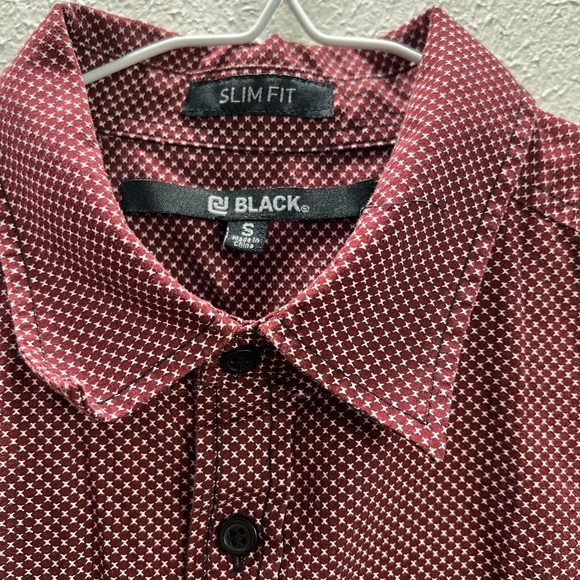 Red and White Button Down Slim Fit S by Black - Picture 4 of 4